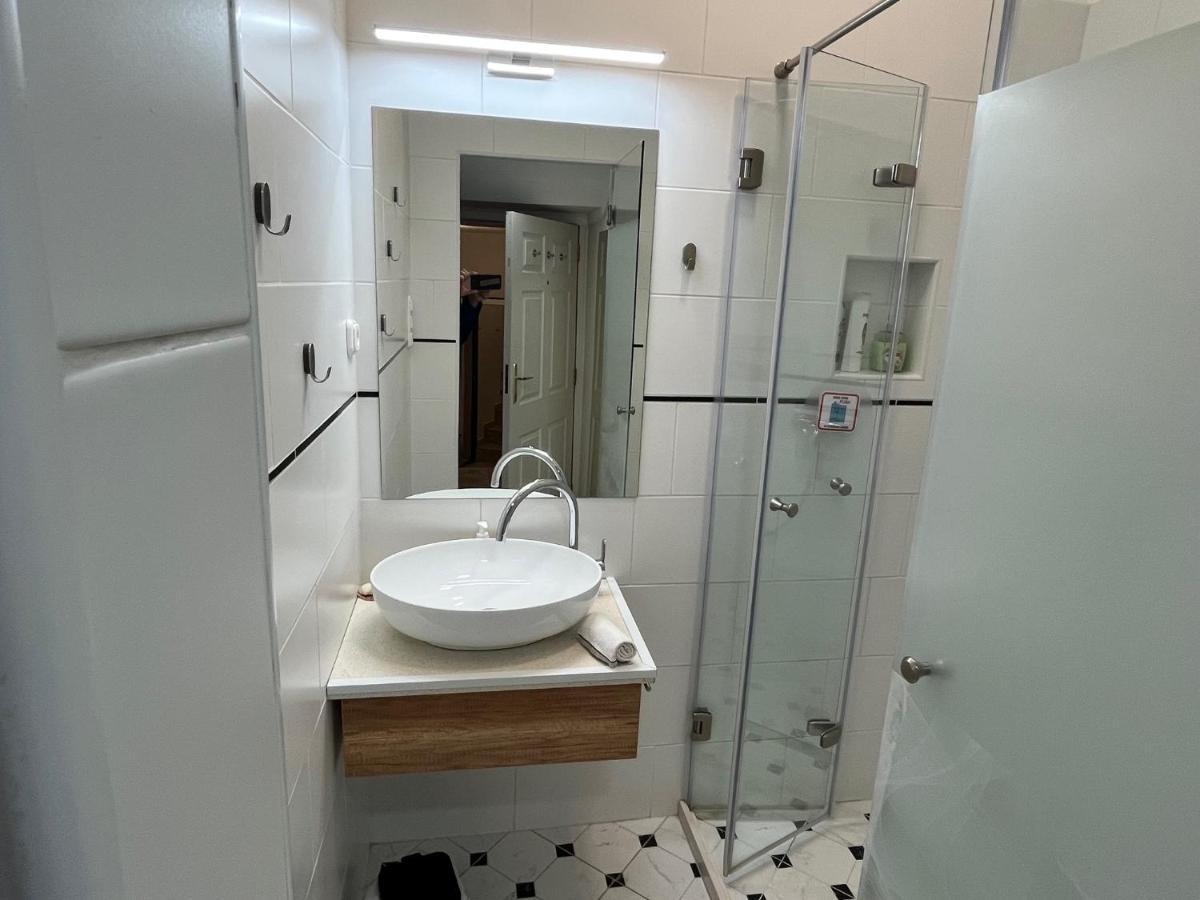 Studio Flat In The Center Of Budapest Exterior photo